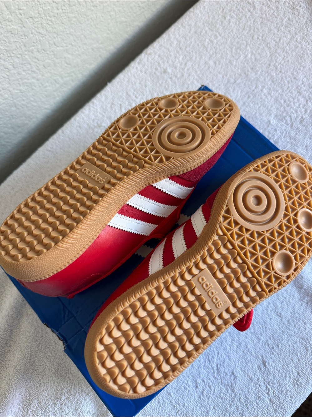 Women’s Adidas Samba Janes - Red - Brand New - Picture 4 of 4